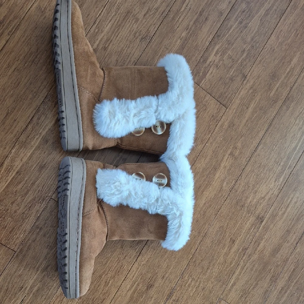 SO Tan and White Fur-Lined Winter Boots - Picture 4 of 6